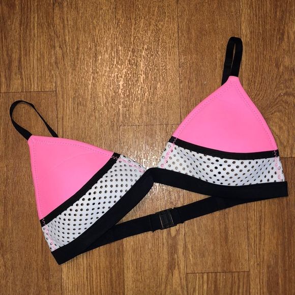 Triangl Pink/ White/ Black Bikini Top - Picture 1 of 5